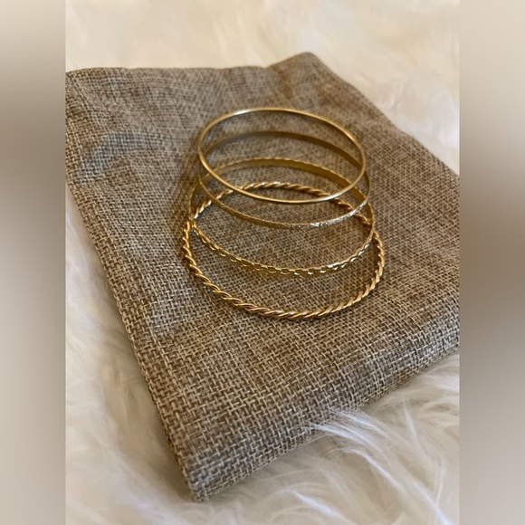SET OF GOLD BANGLES - Picture 4 of 4